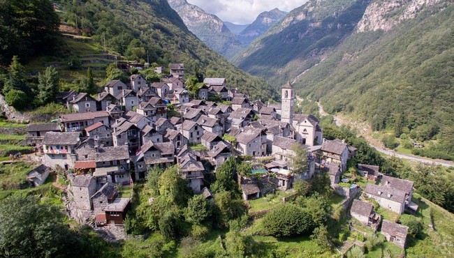 Khám phá ngôi làng nhỏ nhất Thuỵ Sĩ chỉ có 9 người ở
