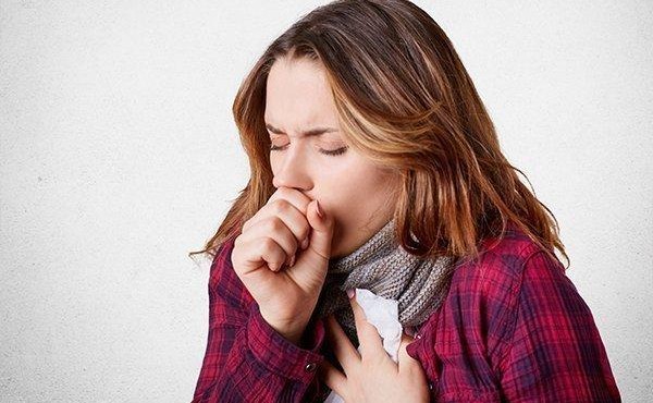 Thở khò khè, ho và sốt tưởng cảm lạnh nào ngờ mắc bệnh nặng