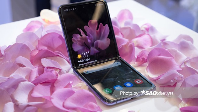 Lý do smartphone gập đình đám của Samsung có tên Galaxy Z Flip
