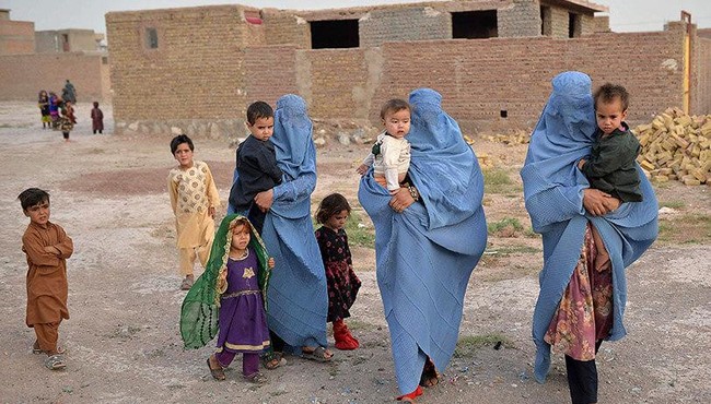Lý do phụ nữ Afghanistan bị Taliban bắn chết bất cứ khi nào 