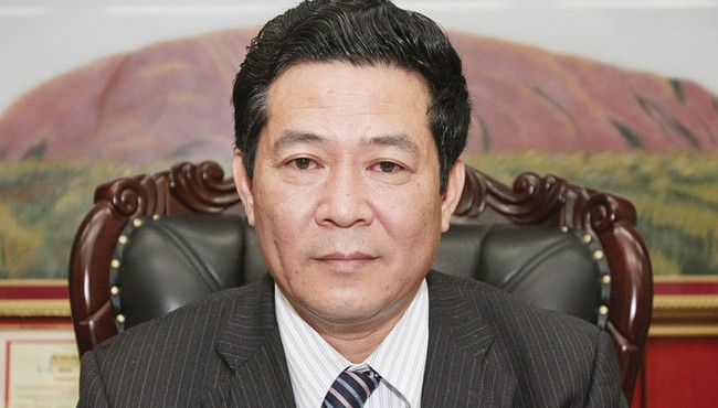 Ông Phan Quốc Huỳnh thôi giữ chức Phó Tổng Giám đốc Sacombank sau khi vợ bị phạt 
