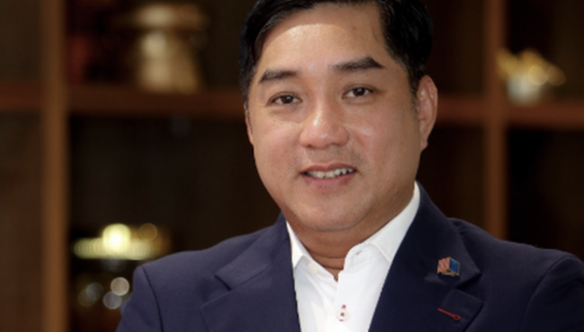 Chủ tịch Đèo Cả Hồ Minh Hoàng chuyển nhượng quyền mua cổ phiếu HHV