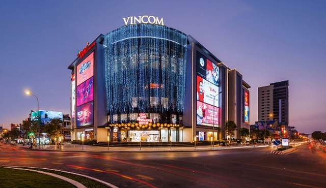 Chia tay Vingroup, kế hoạch mở rộng 160.000 m2 bán lẻ của VRE ra sao?