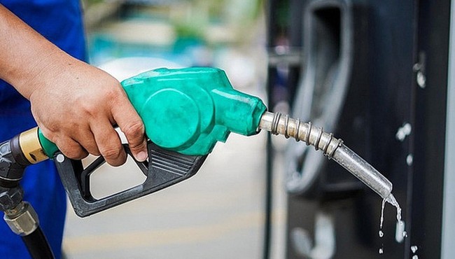 Giá xăng dầu đồng loạt tăng, RON95 lên mốc 21.783 đồng/lít
