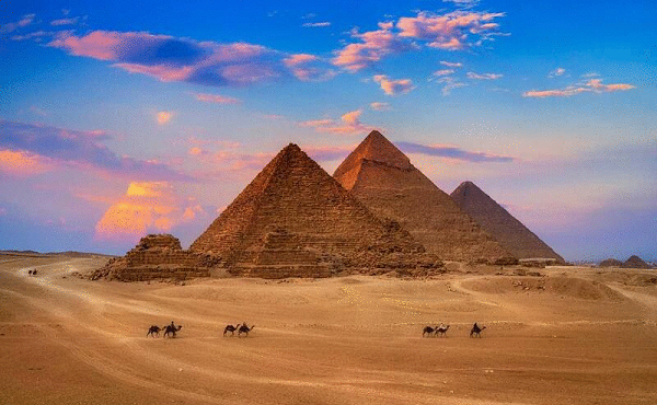 Những bí mật cất giấu trong kim tự tháp Ai Cập