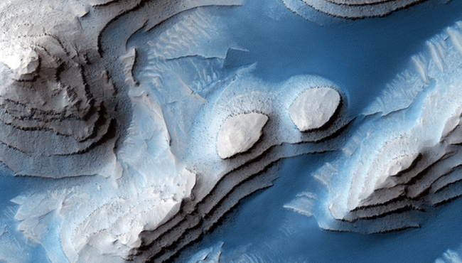 Tìm ra cách để nhìn vào các sông băng trên Sao Hỏa chứa 'kho báu'