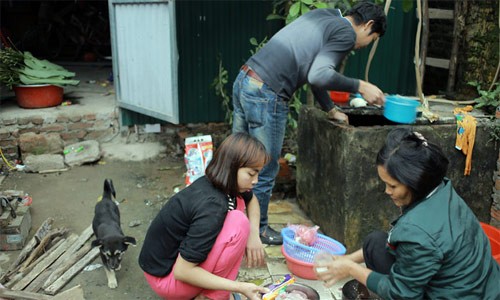 Chùm ảnh: Ngày cuối năm ở gia đình đông con nhất Hà Nội