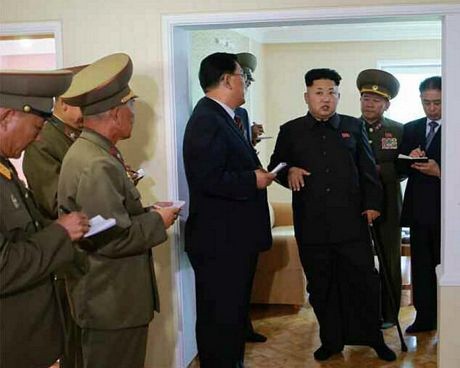 Nhin lai lan 'o an' 40 ngay cua Chu tich Trieu Tien Kim Jong-un nam 2014-Hinh-8