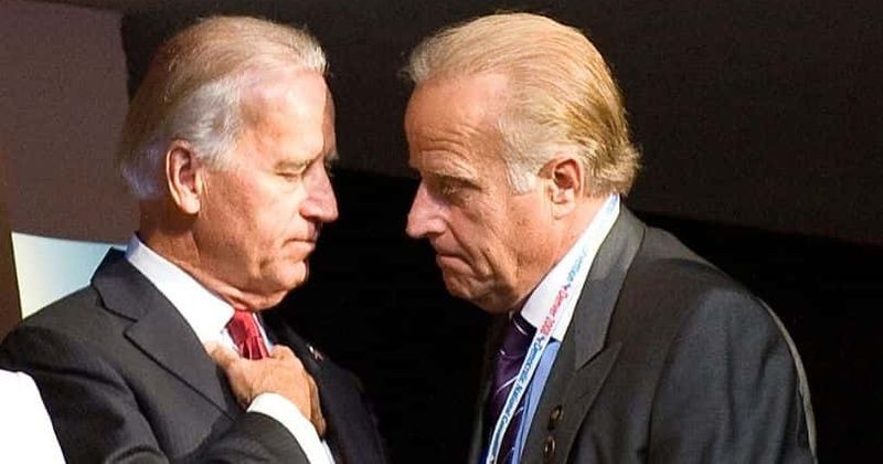 Vi sao em trai ong Biden dang bi dieu tra?