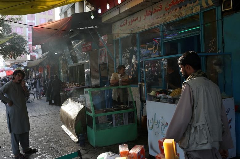 Ben trong thu do Kabul duoi su kiem soat cua Taliban-Hinh-9