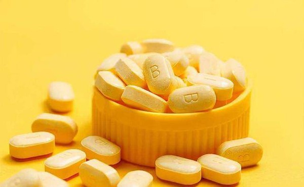 4 loai Vitamin co the hai gan khung khiep-Hinh-4