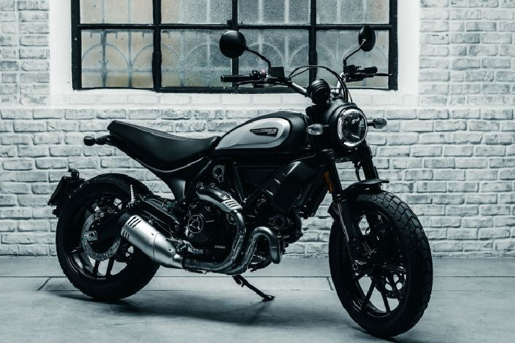 Ducati ra mat xe moto Scrambler Icon Dark 2020 gia vua tui tien-Hinh-3
