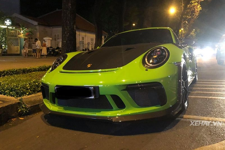 Can canh Porsche 911 GT3 RS Lizard Green tren pho Sai Gon dep khong ty vet-Hinh-2