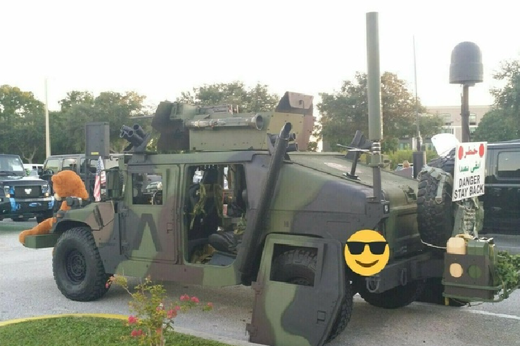 Xe quan su Humvee gan sung may rao ban hon 2 ty dong-Hinh-5