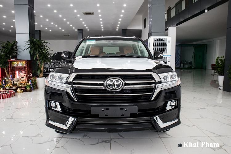 Can canh Toyota Land Cruiser nhap tu Trung Dong co gia hon 9 ty dong-Hinh-2