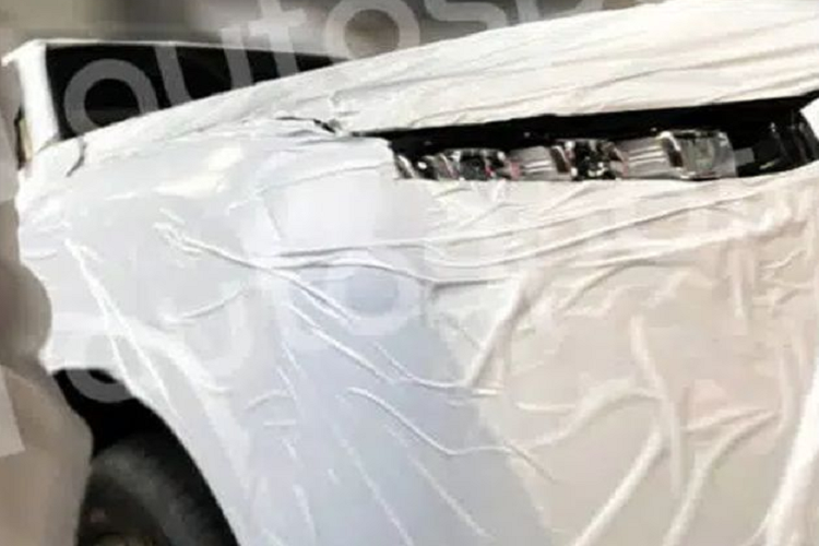 Ra mat phien ban “bot” sang cua Lexus LX570 vao thang 3/2021-Hinh-3