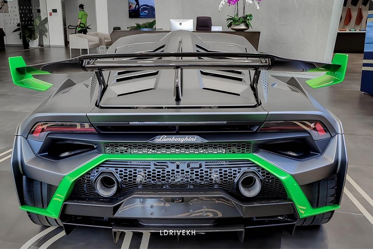 Sieu xe Lamborghini Huracan STO phong cach “bo chien” cua dai gia Campuchia-Hinh-2