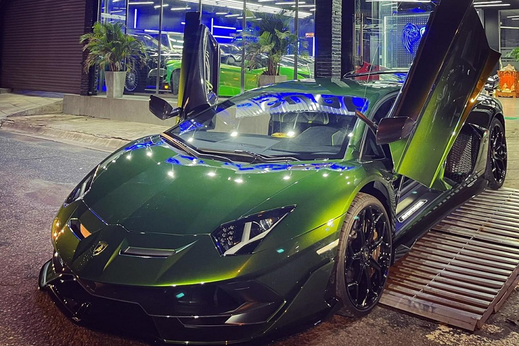 Sieu xe Lamborghini Aventador SVJ Verde Ermes gia hon 20 ty o Sai Gon-Hinh-3