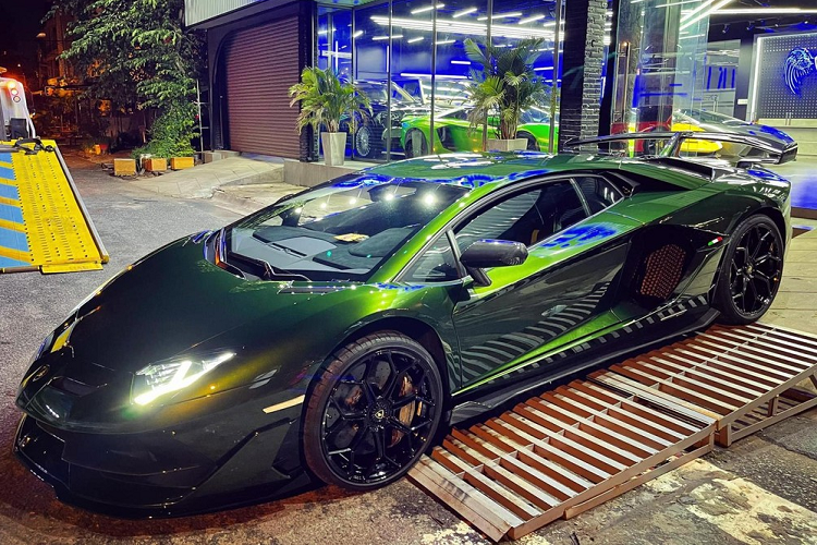 Sieu xe Lamborghini Aventador SVJ Verde Ermes gia hon 20 ty o Sai Gon-Hinh-6