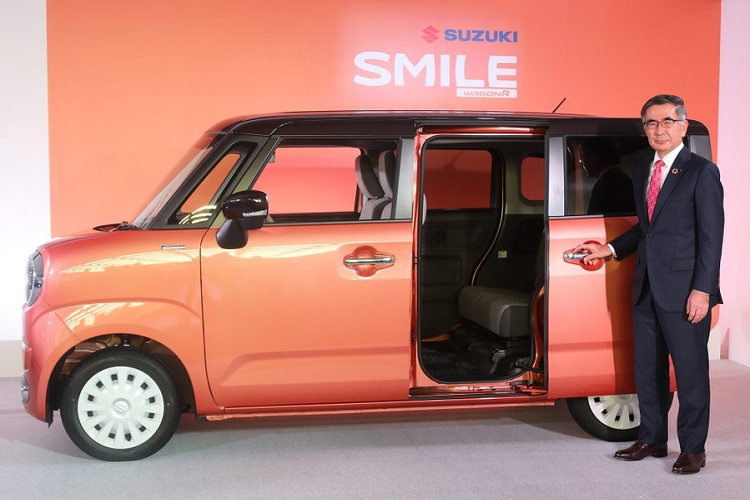 Ngam Suzuki Wagon R Smile gia chi tu 268 trieu dong