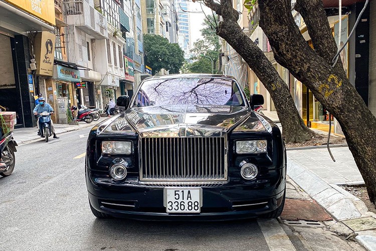 Rolls-Royce Phantom “Rong” hon 35 ty cua Bau Kien tai xuat bat ngo-Hinh-11