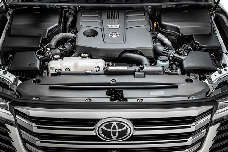 Xe Toyota Land Cruiser 2022 chenh gia toi 1,3 ty dong tai Viet Nam-Hinh-4