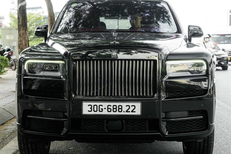 SUV sieu sang Rolls-Royce Cullinan Black Badge duoc rao ban hon 39 ty