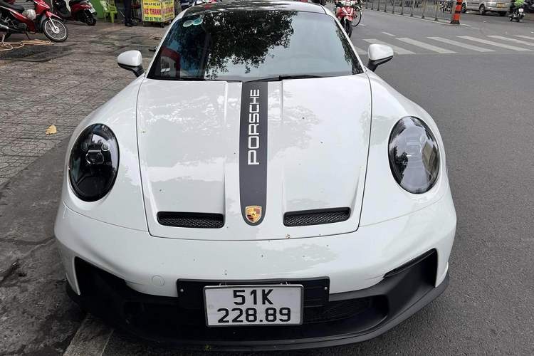 Can canh Porsche 911 GT3 2022 hon 16 ty cua dai gia Dang Le Nguyen Vu