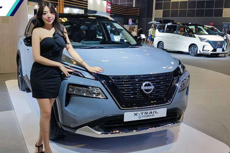 Can canh Nissan X-Trail 2023 'chao hang' o Singapore
