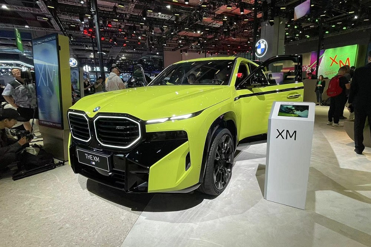 BMW XM phien ban gia re gay that vong ve dong co