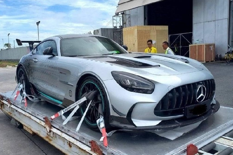 Chi tiet Mercedes-AMG GT Black Series khong duoi 18 ty cap ben Viet Nam-Hinh-2