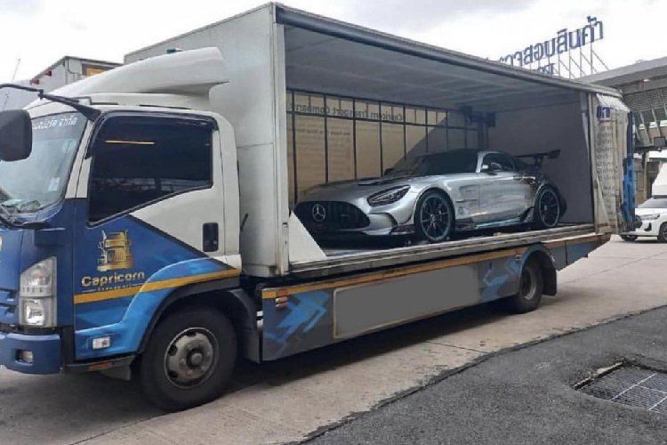 Chi tiet Mercedes-AMG GT Black Series khong duoi 18 ty cap ben Viet Nam