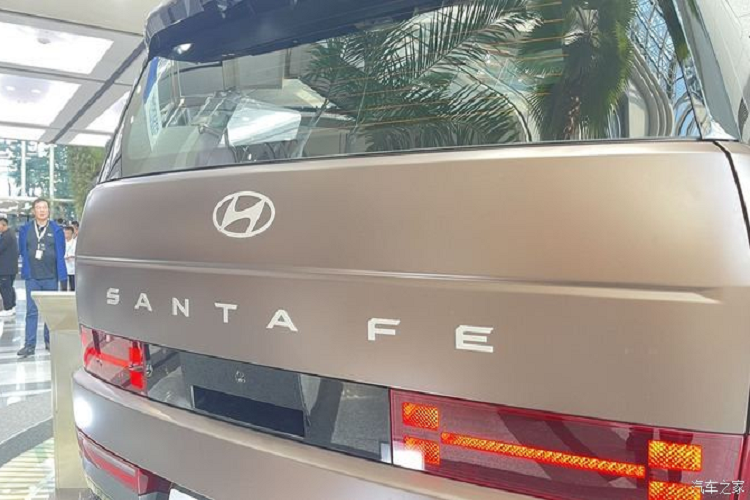 Can canh Hyundai SantaFe 2024 vua ra mat-Hinh-12