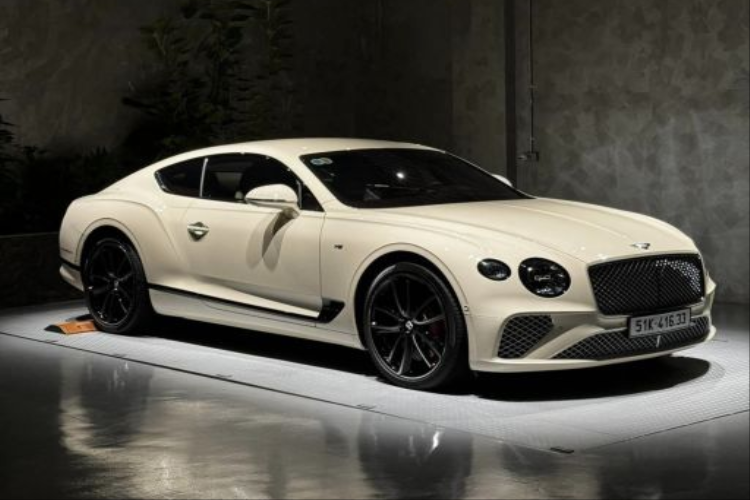 Cuong Do La khoe Bentley Continental GT 20 ty dong