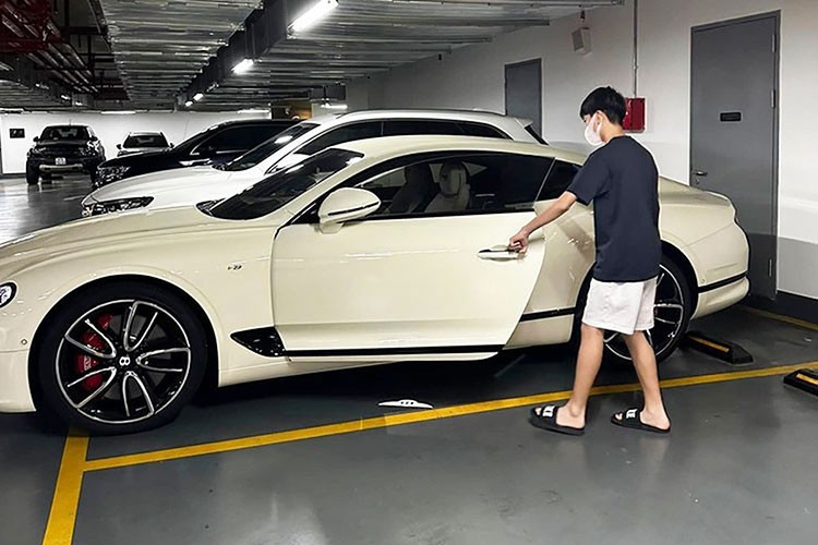 Cuong Do La khoe Bentley Continental GT 20 ty dong-Hinh-9
