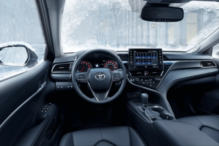 Lo dien Toyota Camry 2025 mang ve ngoai tre trung, nang dong-Hinh-2