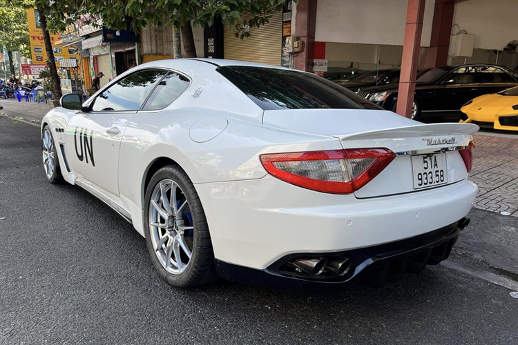 Xem Maserati GranTurismo hơn 2,5 tỷ của đại gia Trung Nguyên