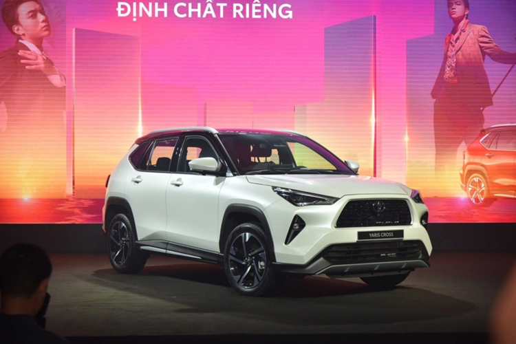 Toyota khai tu Yaris Cross may xang, chi dung dong co hybrid-Hinh-6