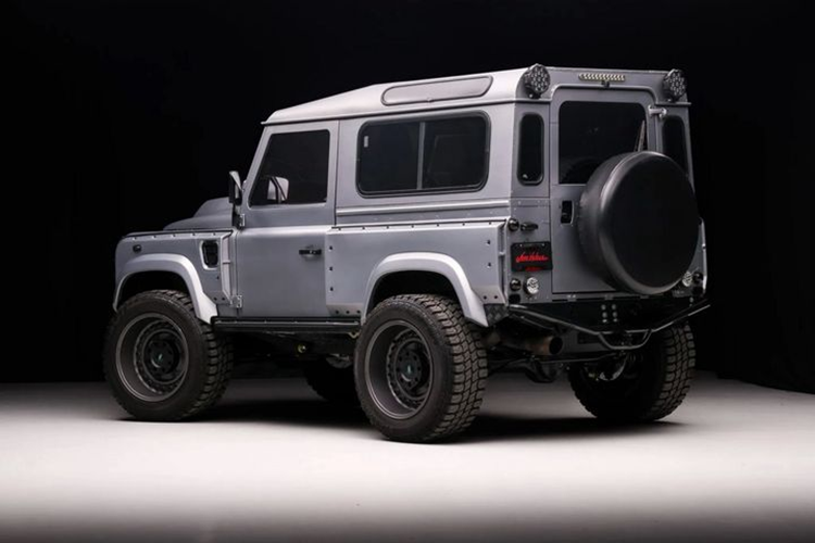 Chi tiet Kahn Design do Land Rover Defender 90 hon 3,1 ty dong-Hinh-4