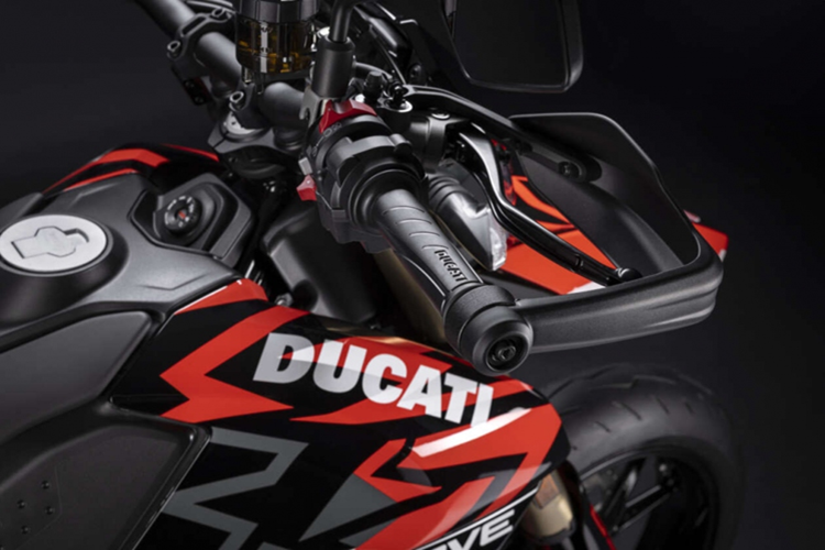 Can canh Ducati Hypermotard 698 Mono tu 480 trieu-Hinh-4