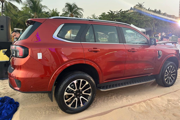 Ford Everest Platinum 1,509 ty dong co gi hay?-Hinh-10