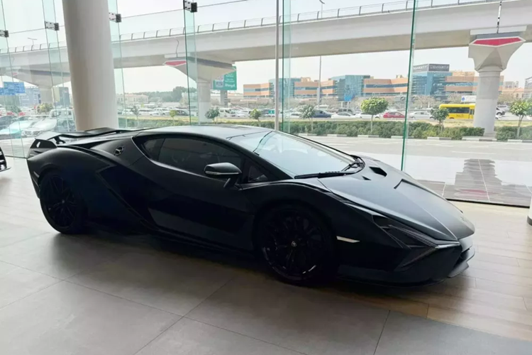 Lamborghini Sian 76 ty cua Hoang Kim Khanh trong the nao?-Hinh-2