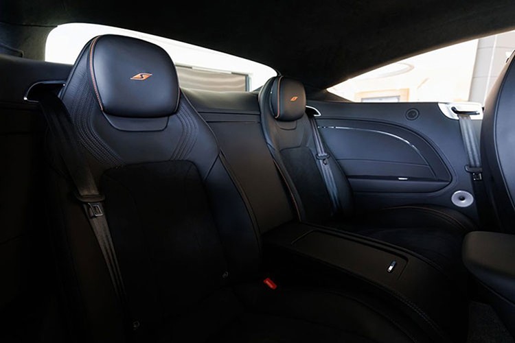 Xem Bentley Continental GT S V8 2023 co gia hon 20 ty cua dai gia Binh Duong-Hinh-10