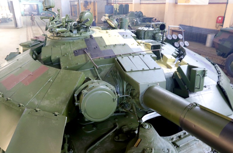 'Do suc' xe tang  T-72AMT Ukraine va T-72B3 cua Nga-Hinh-5