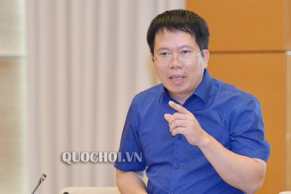 Chu Nhat Cuong Mobile: So xuat dan den viec bo tron