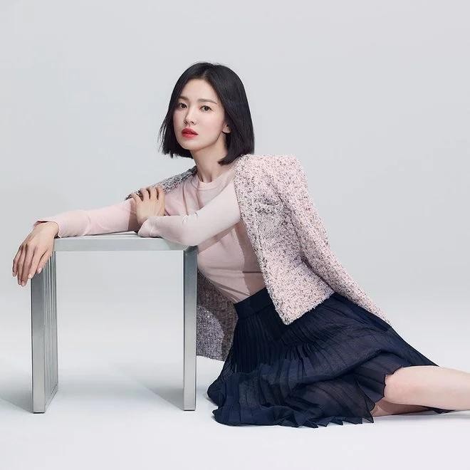 Nhan sac tuyet voi tuoi 40 cua Song Hye Kyo: Bi quyet nho mon an nay