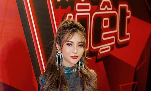 Nghi van Bao Yen Rosie bi to loi dung dan dung tai The Voice 2019