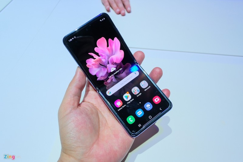 Samsung Galaxy Z Flip dep lung linh hut hon fan ra sao?-Hinh-8