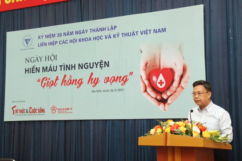 Chu tich VUSTA Phan Xuan Dung phat dong ngay hoi Hien mau tinh nguyen 'Giot hong hy vong'-Hinh-3