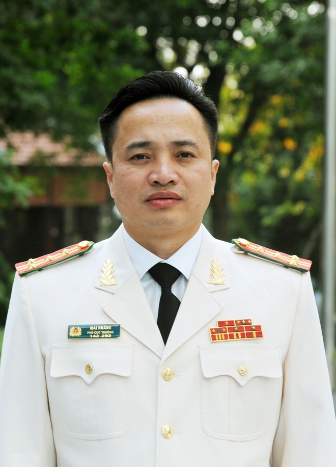 Chan dung tan Pho Giam doc Cong an TP HCM-Hinh-4